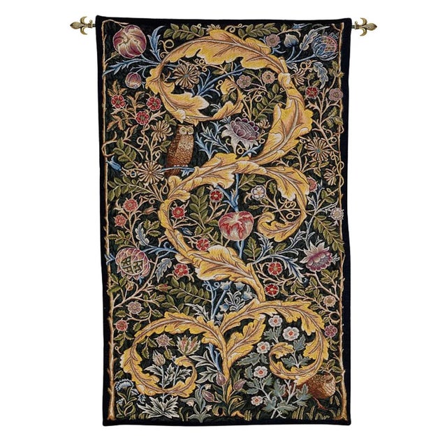 This beautiful tapestry is woven on a jacquard loom by skilled weavers, keeping alive the centuries old tradition of...