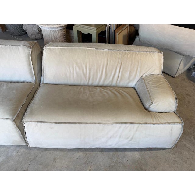Italian Paola Navone for Baxter “Miami Soft” Modular Leather Sofa With Two Ottomans For Sale In Miami - Image 6 of 18