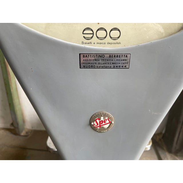 1950s Mid-20th Century Industrial Italian Scale from Berretta, 1950s For Sale - Image 5 of 15
