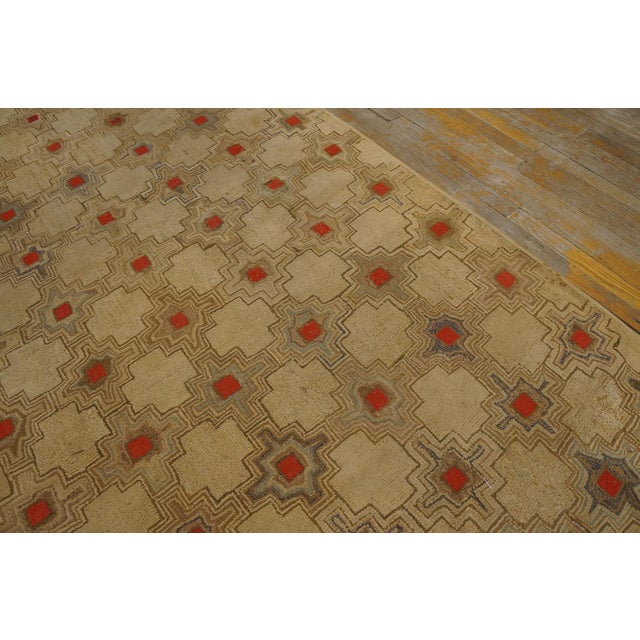 Early 20th Century 1900s Brown Geometric Folk Art Antique American Hooked Rug Knotted Wool Carpet For Sale - Image 5 of 9