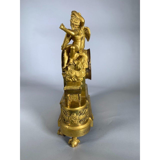 Metal Important Empire/Directoire period clock, late 18th - early 19th century, gilt bronze For Sale - Image 7 of 12