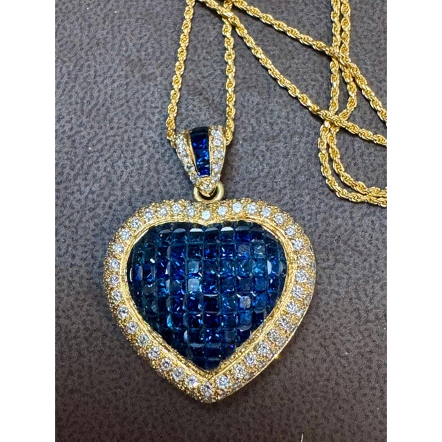 Invisible Mystery Set Sapphire and Diamond Heart Pendant 18 Karat Yellow Gold For Sale In New York - Image 6 of 18