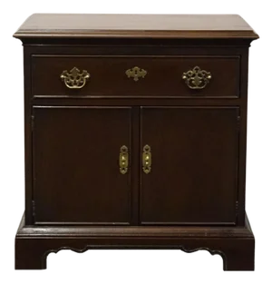 Drexel Furniture 18th Century Collection Solid Mahogany 24" Cabinet Nightstand 118-634