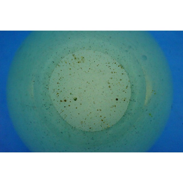 20th Century Tulip Bowl Iridescent Murano Sommerso Glass attributed to Alfredo Barbini for Seguso, 1950s For Sale - Image 16 of 18