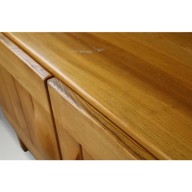 Sculptural Elm Sideboard from Maison Regain, France, 1960s For Sale - Image 16 of 18