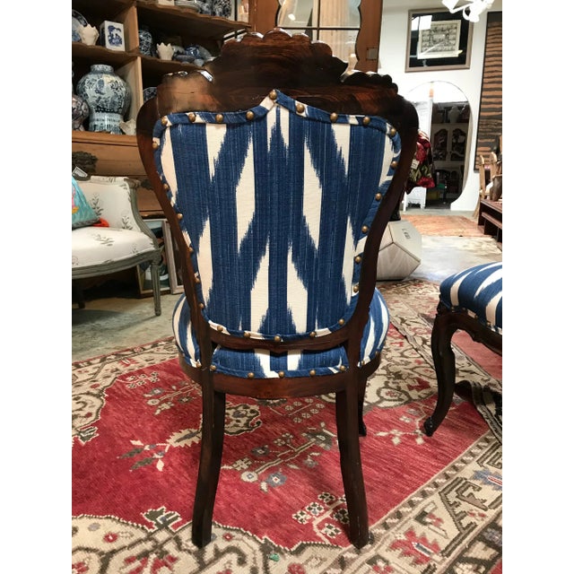Early 19th Century Antique 19th C. Magesy Abercorn Rococo Ikat Upholstered Side Chairs - a Pair For Sale - Image 5 of 10