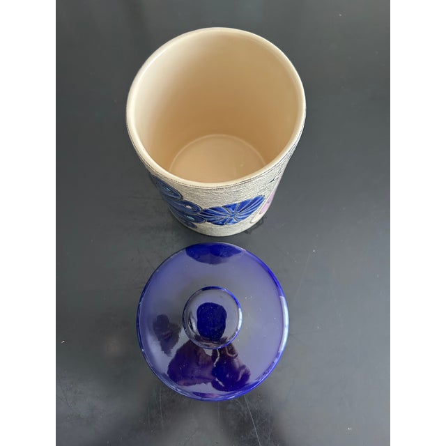Cream Ceramic Box by Eduardo Vega, 1960s For Sale - Image 8 of 11