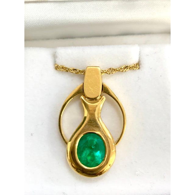 4Ct Colombian Emerald Pendent/Necklace 18 Karat Gold Estate Convertible to Ring For Sale - Image 4 of 18