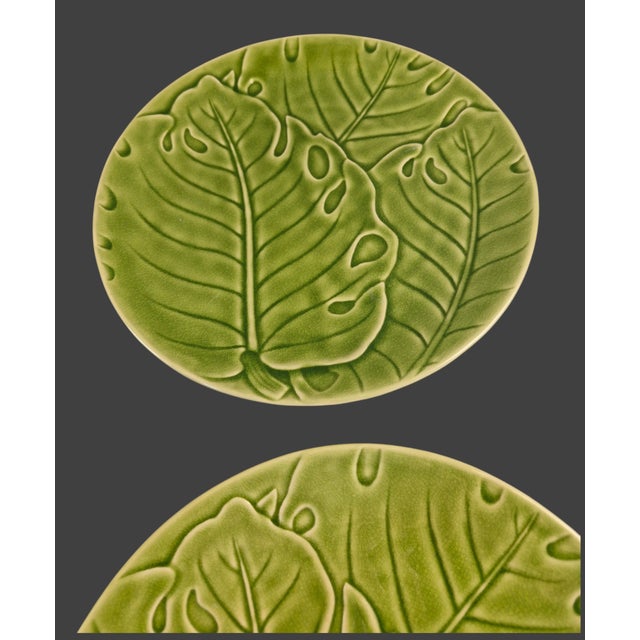 Late 20th Century Late 20th Century Monterey Tropical Green Monstera Leaf Dinner Serving Plates - Set of 4 For Sale - Image 5 of 9