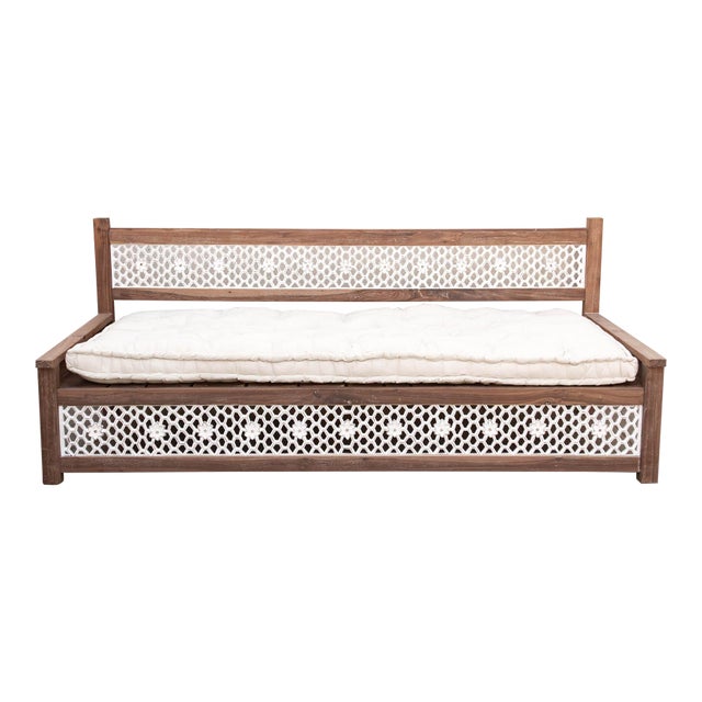 96" Carved Jali Distressed Two-Tone White Daybed For Sale
