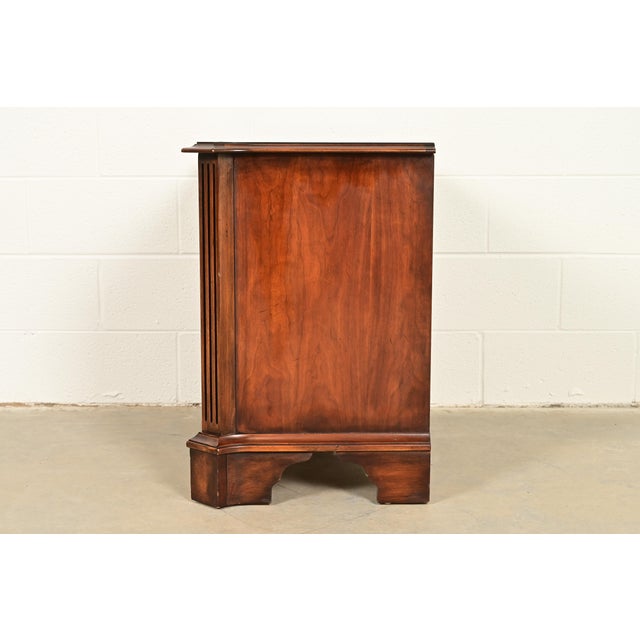 Henredon Georgian Carved Mahogany Nightstand or Bachelor Chest For Sale - Image 10 of 12