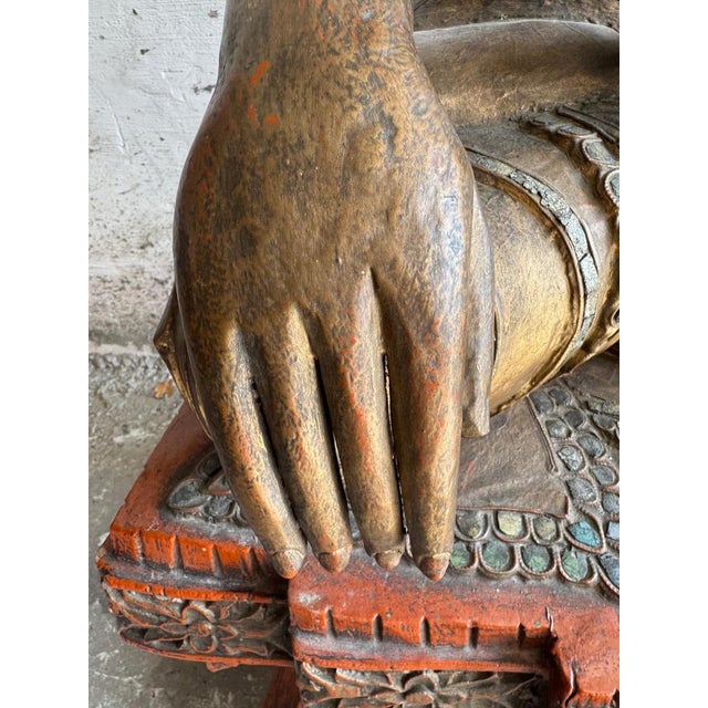 Large Seated Buddha Sculpture in Carved Base Gilded Wood For Sale - Image 6 of 18