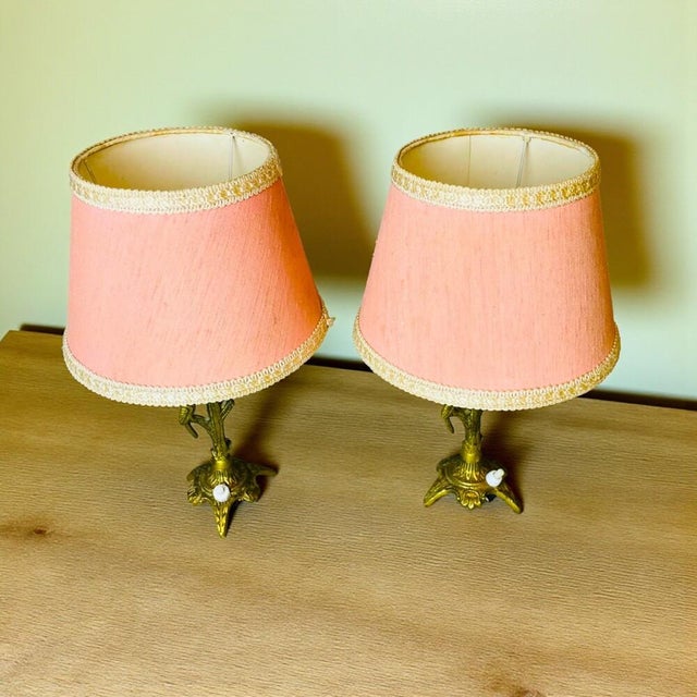 Small Rustic Brass Bedside Table Lamps with a Bird and Pink Lampshades, 1950s, Set of 2 For Sale - Image 4 of 12