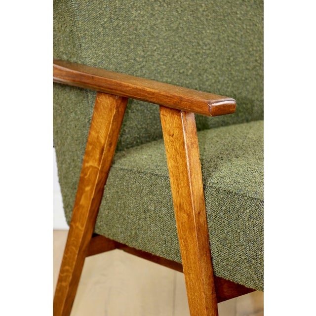 Vintage Lounge Chair in Green Olive Boucle, 1970s For Sale - Image 10 of 11
