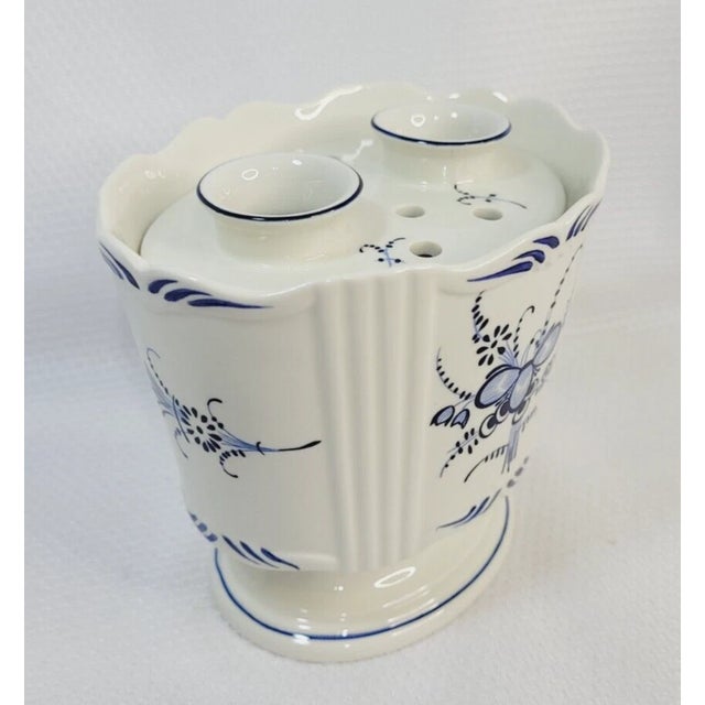 Mid-Century Modern Vintage MCM Villeroy Boch Vieux Septfontaines Luxembourg Frog Bulbs Tulip Vase For Sale - Image 3 of 7
