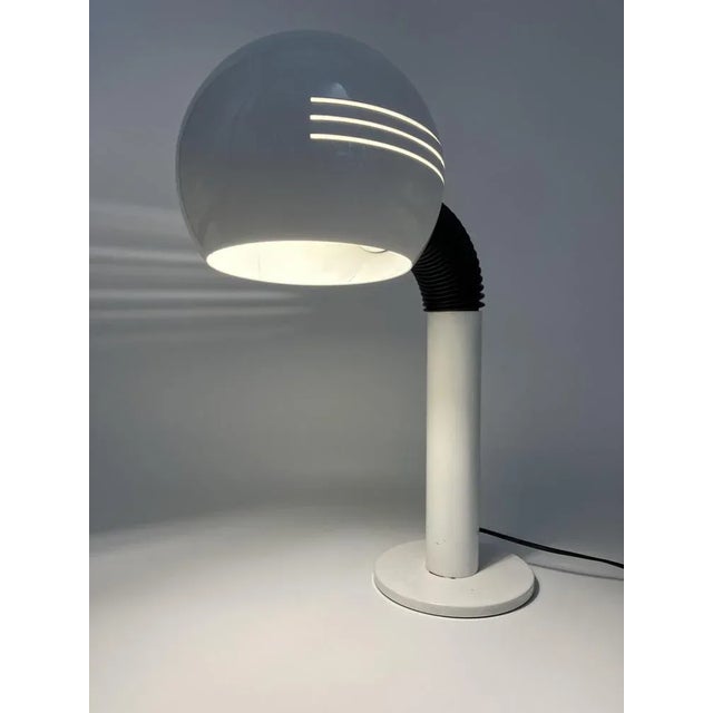 White Space-Age Italian Table Lamp in White Paint, 1970s For Sale - Image 8 of 10
