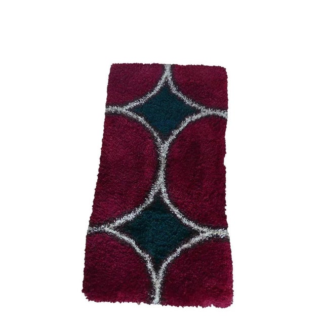 Very nice floral carpet, hand -linked from the 1970s, Space Age / Panton era, 80 x 156 cm.