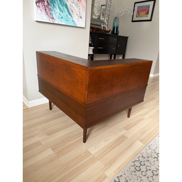 1960s Walnut Mid Century Modern Corner Step Table For Sale - Image 6 of 9