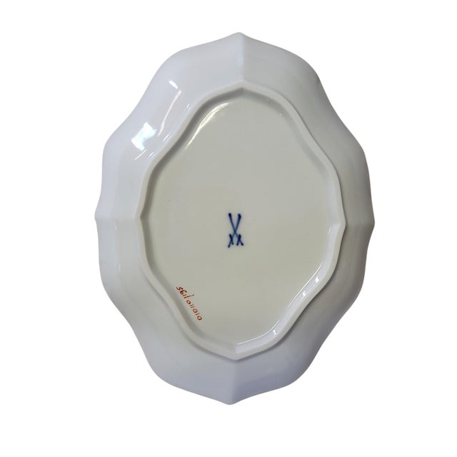 Meissen Porcelain 19th Century Meissen Sweetmeat Dish For Sale - Image 4 of 4