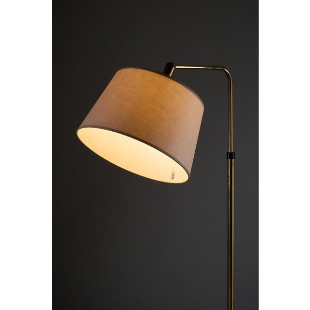 Gold Brass Model 3396 Floor Lamp with Adjustable Stem from Metalarte, 1960s For Sale - Image 8 of 13