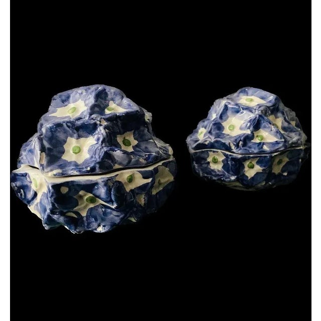 Italian Mid 20th Century Majolica Blue and White Rounded Boxes-Set of 2 For Sale - Image 12 of 12