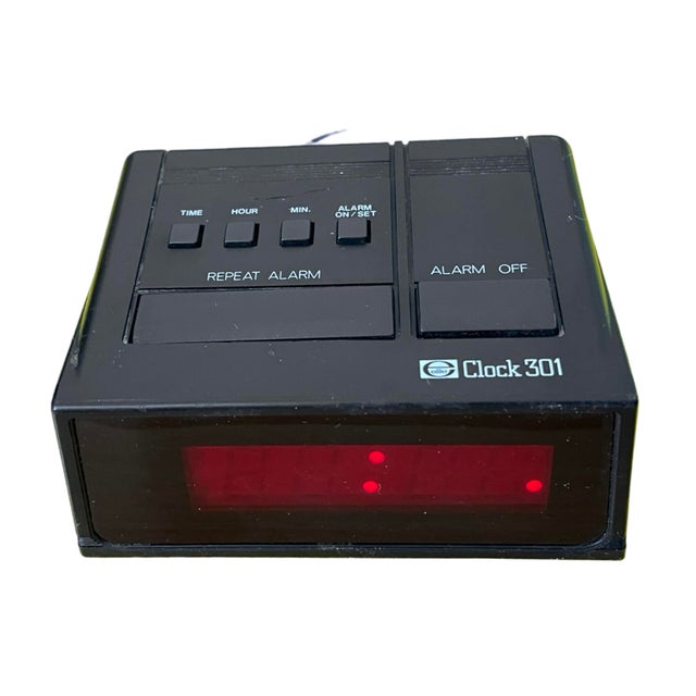 Electric Clock/Alarm Clock Elite Clock 301, Germany 1980s. For Sale - Image 11 of 12