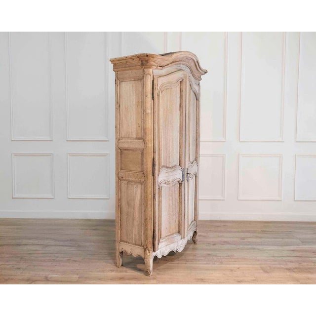 18th Century Small 18th Century Louis XV–Period Curved Cabinet in Bleached Oak, France For Sale - Image 5 of 8