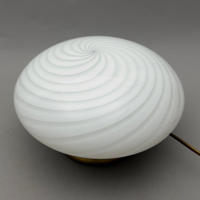 Modern White Murano Glass Table Lamp, 1970s For Sale - Image 3 of 13