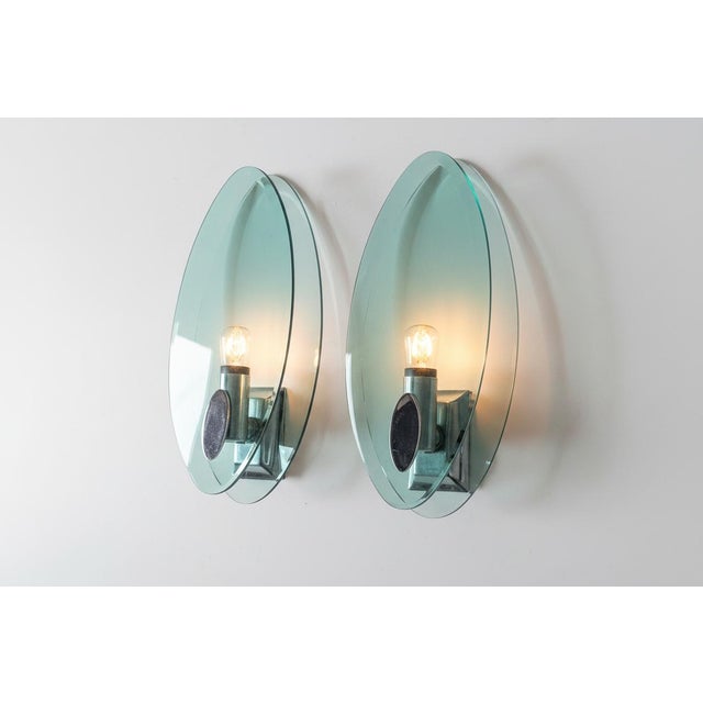 Mid-Century Modern Italian Glass Wall Lights from Fontana Arte, 1970s, Set of 2 For Sale - Image 3 of 12