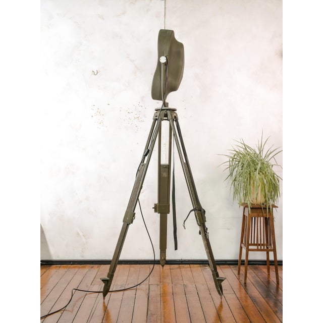 Military Surgical Floor Light from Heraeus Hanaulux London, Germany, 1990s For Sale - Image 6 of 18