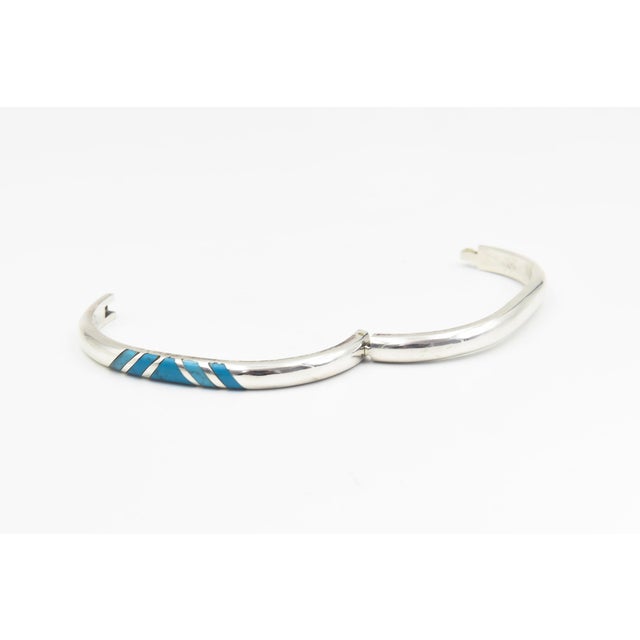 Vintage Modernist Mexican Geometric Turquoise Sterling Silver Bangle Bracelet For Sale In Miami - Image 6 of 9