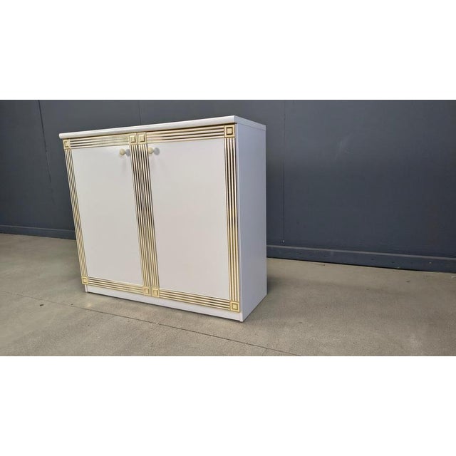 White Hollywood Regency Style Cabinet, 1980s For Sale - Image 8 of 16
