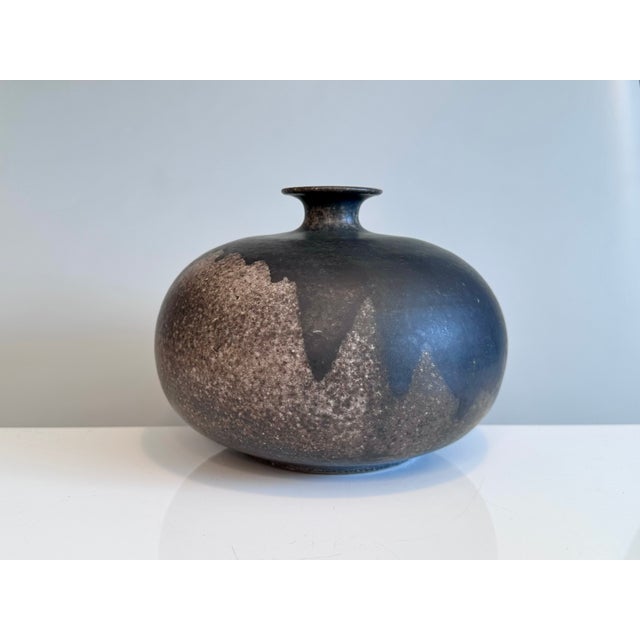High-Fired Ceramic Vase with Smoke Glaze, Thuringia, Germany, 1970s For Sale - Image 13 of 13
