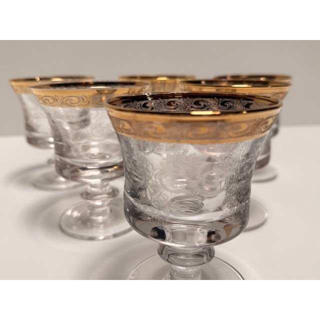 Glass Murano Wine Glasses with Gilt Medici Rims, 1970s, Set of 6 For Sale - Image 7 of 11