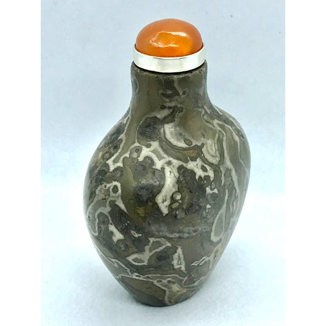 Chinese Late 19th Century Antique Orca or Oriental Agate Snuff Bottle For Sale - Image 3 of 11