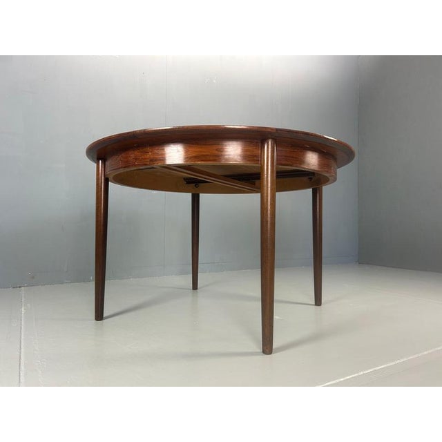 Brown Modern Scandinavian Extendable Round Dinning Table, Denmark, 1960s For Sale - Image 8 of 17