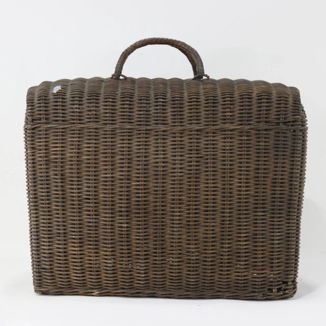 Vintage Woven Rattan Picnic Basket With Handle & Lid – Handwoven Storage & Décor For Sale In New York - Image 6 of 11