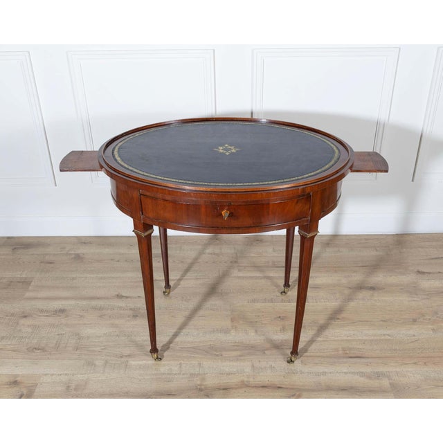 19th Century Louis XVI–Style Multifunction Oval Mahogany Table with Triple Tops For Sale - Image 4 of 13