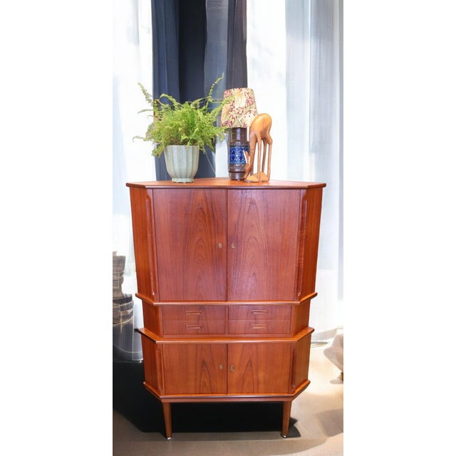 Corner Cabinet in Teak from Aulum Møbelfabrik, Denmark, 1960s For Sale - Image 16 of 18