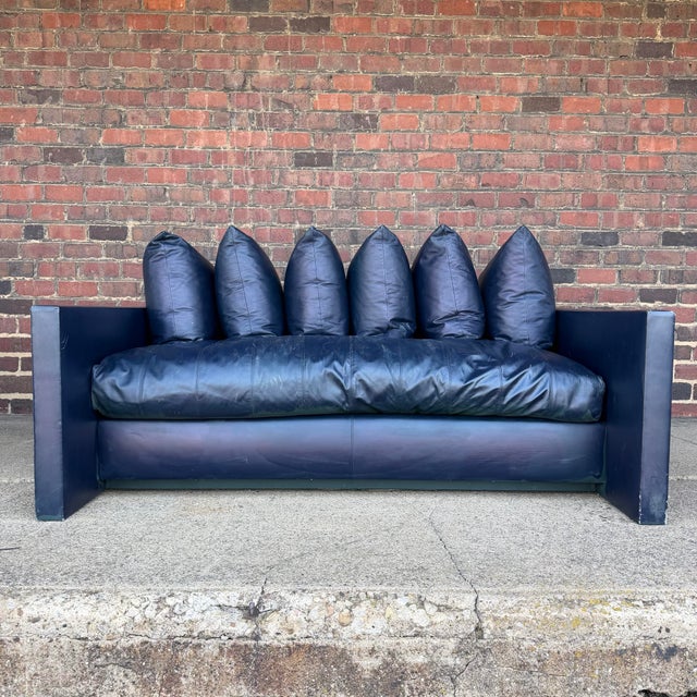 Exceptional love seat by Joseph D’Urso for Knoll, featuring the iconic “Even Arm” design in a generously scaled format....