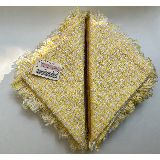 Farmhouse 1980s Homespun Buttercup & White Fringed Cotton Napkins- Set of 6 For Sale - Image 3 of 18