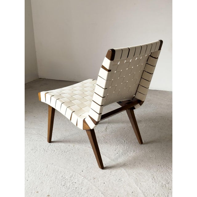 Mid-Century Modern Model 654W Vostra Lounge Chair with Walnut Frame and New Webbing by Jens Risom for Knoll, 1950s For Sale - Image 3 of 14