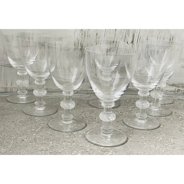 Mid 20th Century Signed 1950’s Vintage Lalique ‘Saint Hubert’ Crystal Water or Wine Goblet With 3 Frosted Leaf Decorations on the Stem, Art Deco Style- Set of 8 For Sale - Image 5 of 12