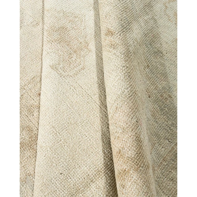 Oushak's are known for their soft palettes combined with eccentric drawing. Oushak in western Turkey has the longest...