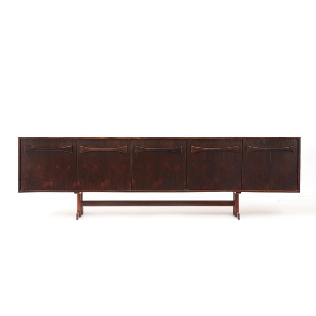 Brazilian Modern Rosewood Credenza With Bow Design by Novo Rumo, Brazil, 1960s For Sale - Image 10 of 17