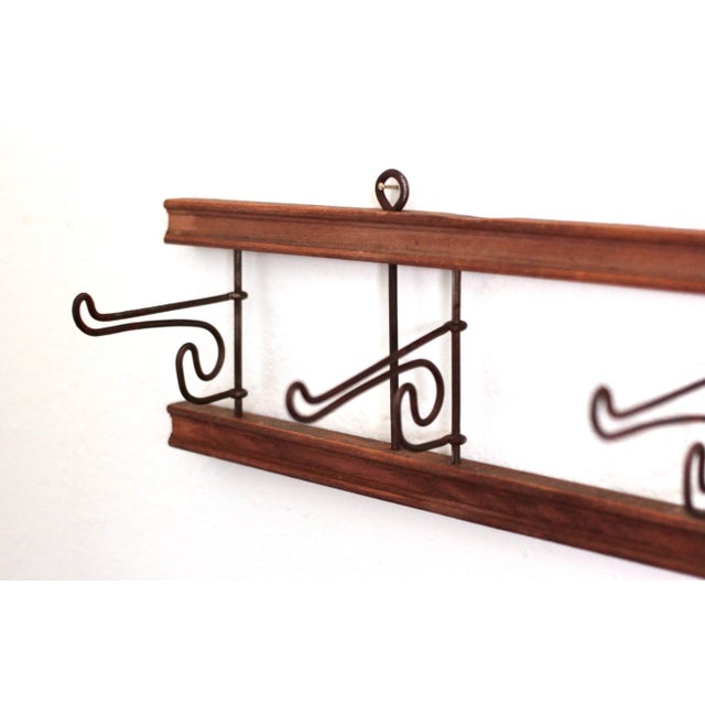 1910s Long Wood Rail Rack With Foldable Hooks From the Early 1900s For Sale - Image 5 of 8