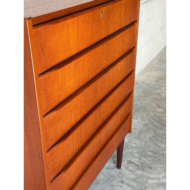 Wood Teak Tallboy Dresser With 6 Drawers Danish Mid-Century Modern 1960s For Sale - Image 7 of 12