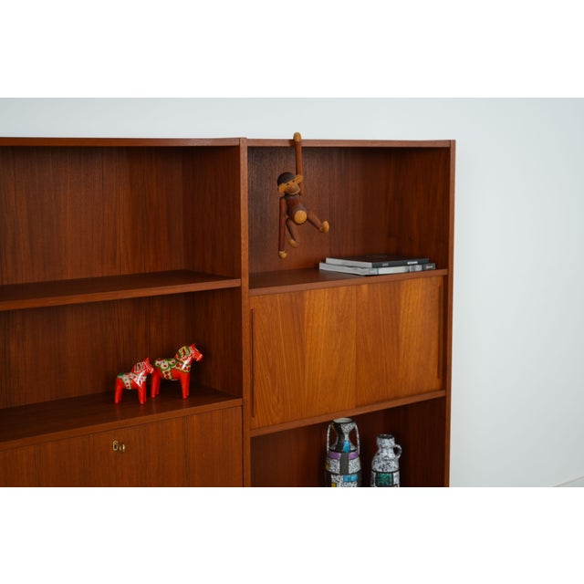 Danish Teak Bookcase, 1970s For Sale - Image 12 of 18