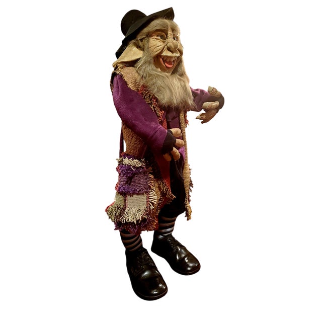 Collectible Decor – Extra Large Andean Folk Art Figure Dimensions: 28" H × 11" W × 6" D Weight: 4.14 lbs A striking extra-...