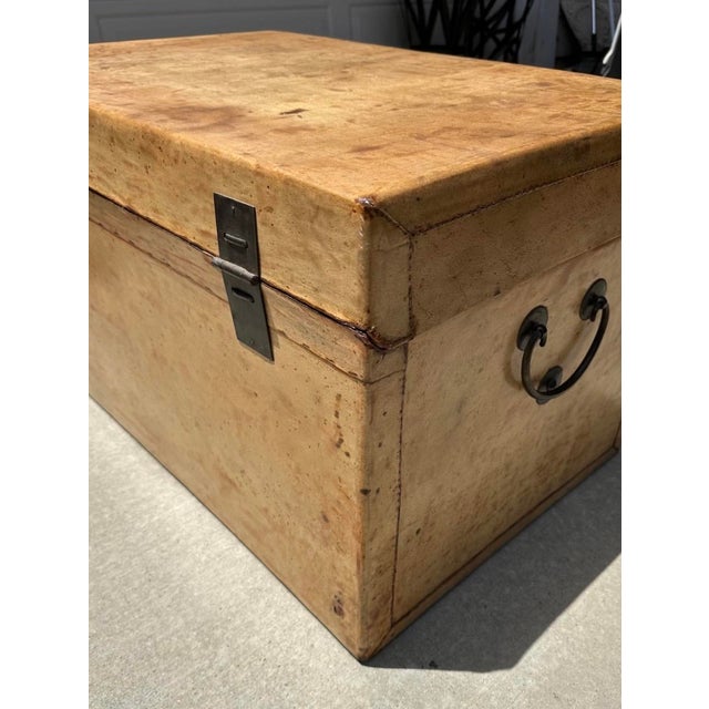 Late 19th Century Chinese Vellum / Parchment Trunk With Original Red Pigskin Interior & Key For Sale - Image 4 of 18